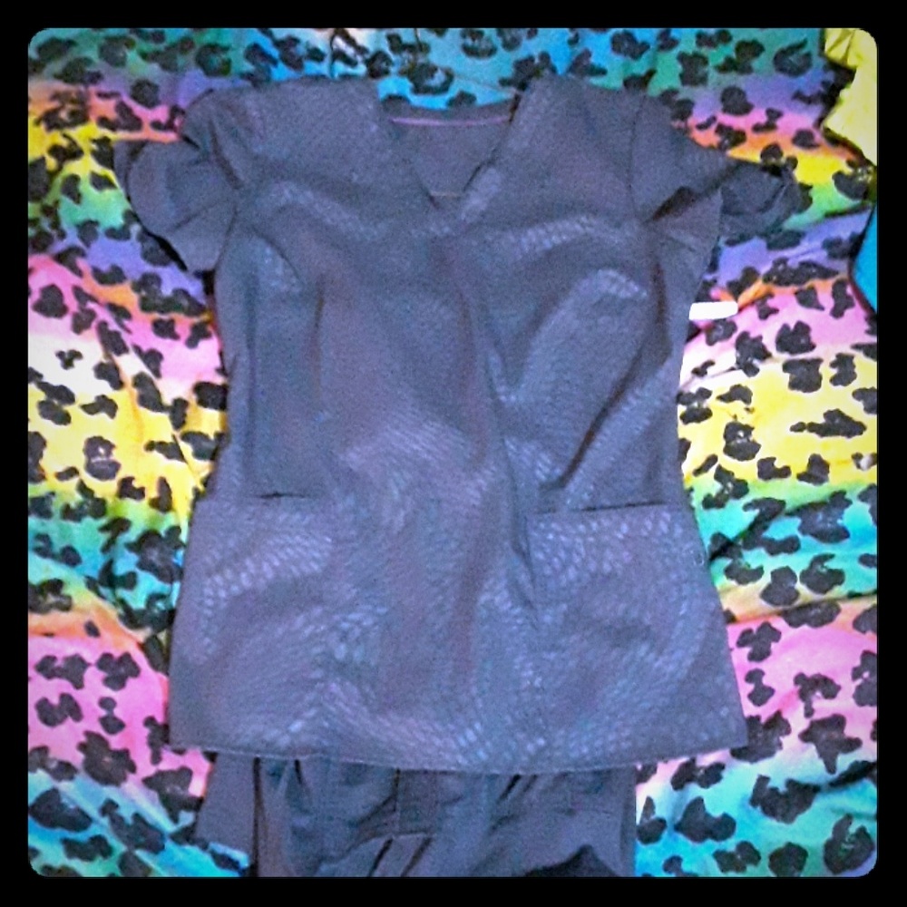 Nursing scrub set